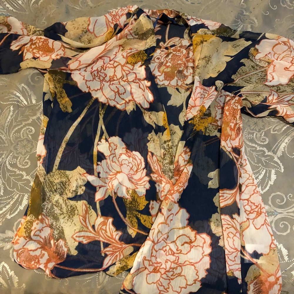Sheer cardigan - short sleeve - size small